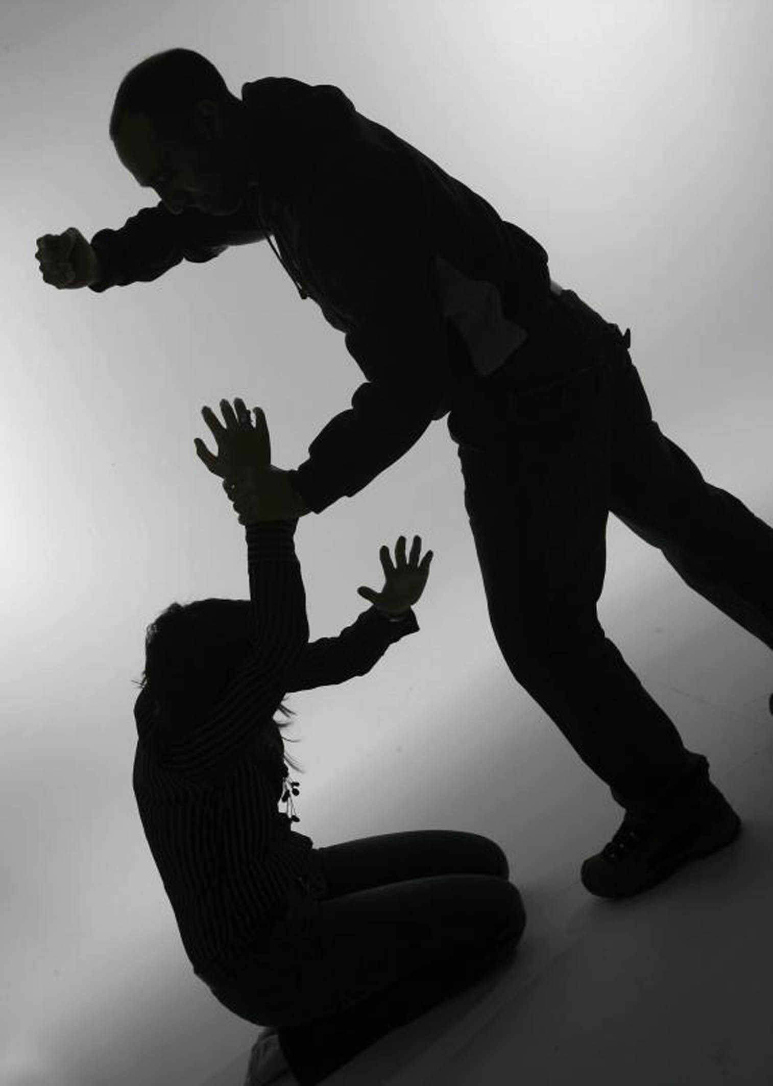 La mayor parte de mujeres maltratadas durante el matrimonio sufrieron  agresiones en el noviazgo