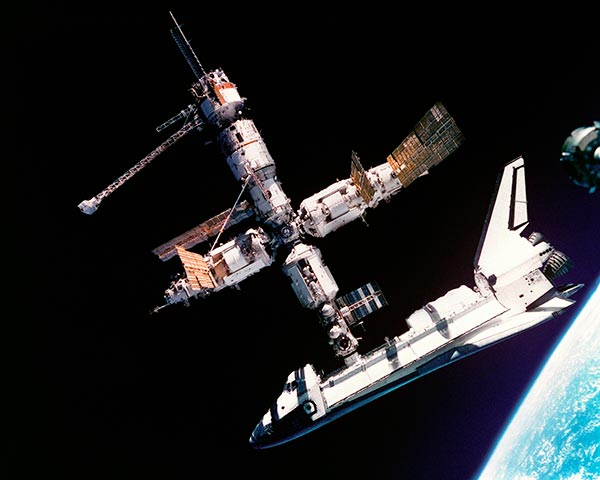 UNAM promotes new frontier knowledge in space matters